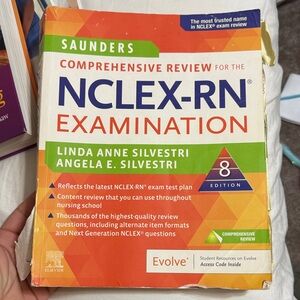 Saunders NCLEX-RN Examination‎ Review Book